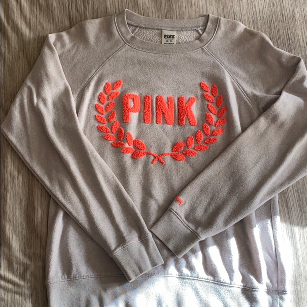 VS Pullover Crew Neck